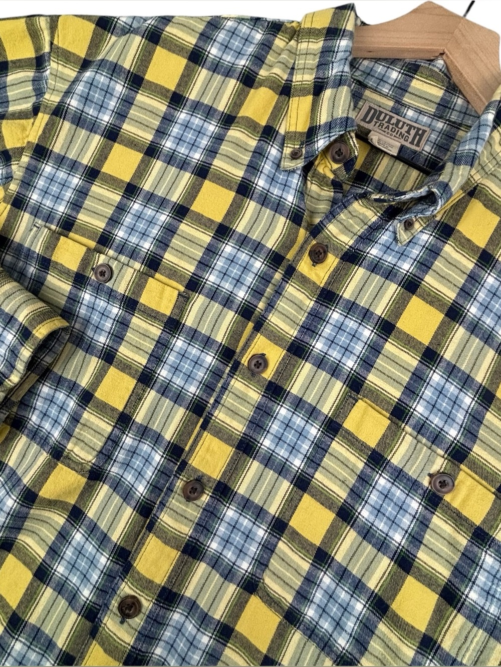 Duluth Trading Shirt Men XLT Tall Free Swingin' Flannel Relaxed Fit Yellow Plaid